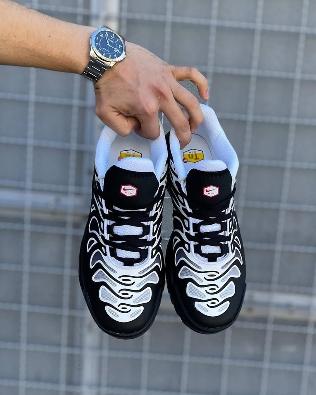 Nike Air Max Plus Drift - Image 4