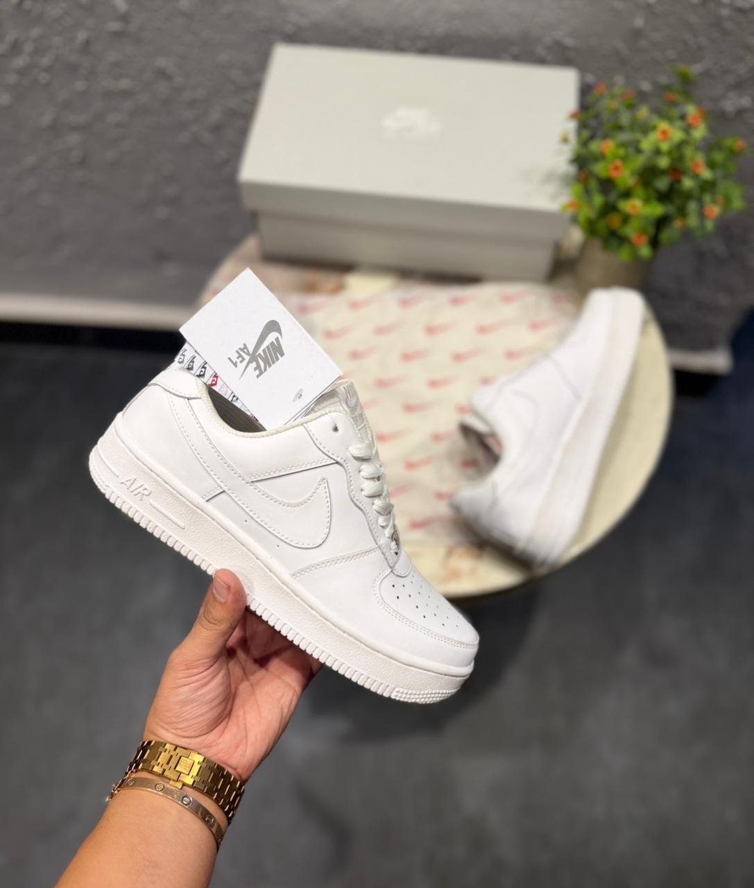 Nik Airforce One White