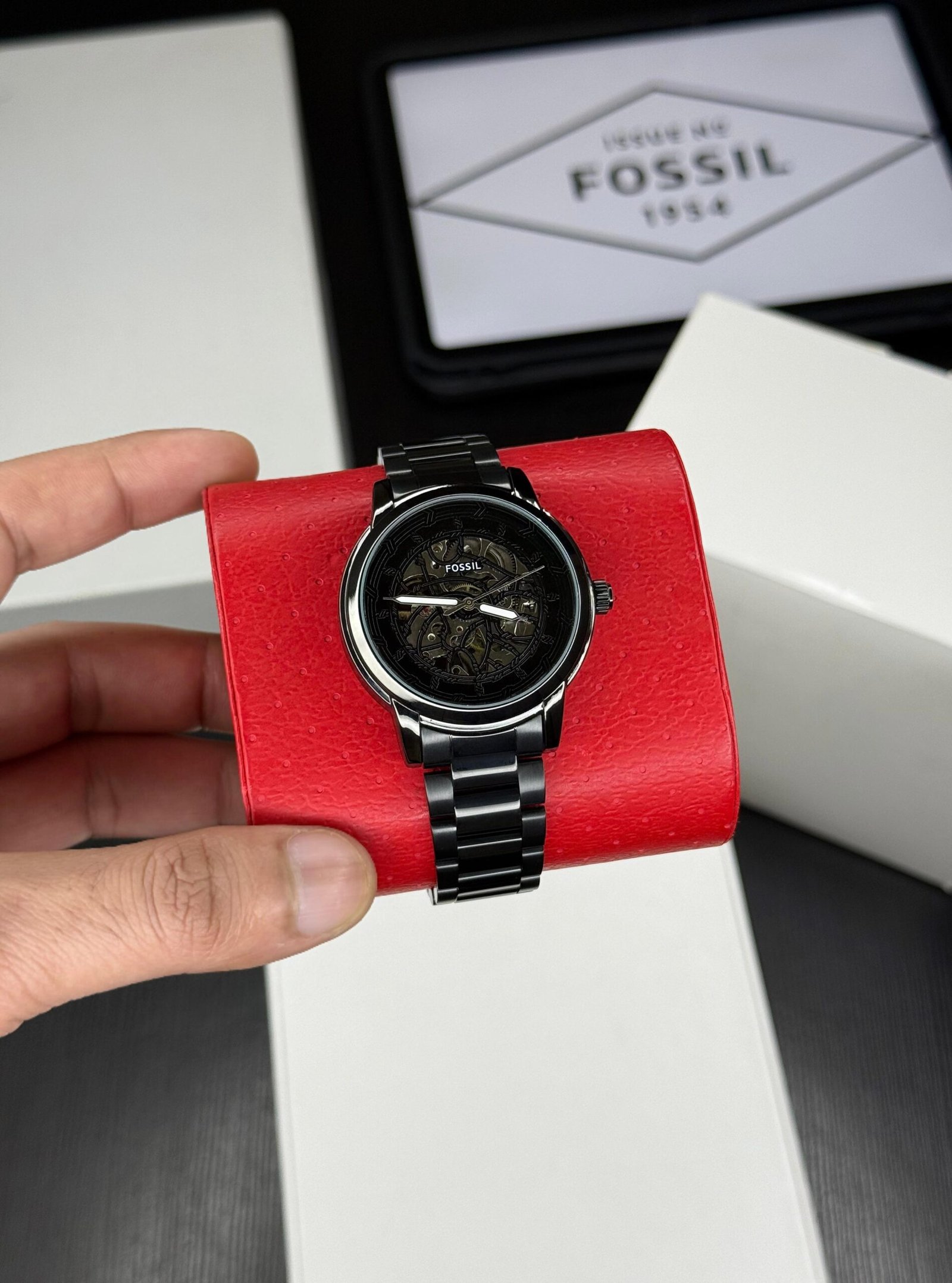 Marvel Fossil Limited Edition Spiderman Automatic Watch - Image 2